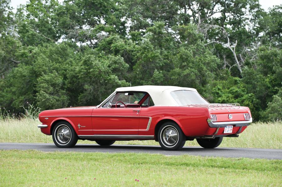  Ford Mustang Convertible 1965 года  (фото 30 из 76)